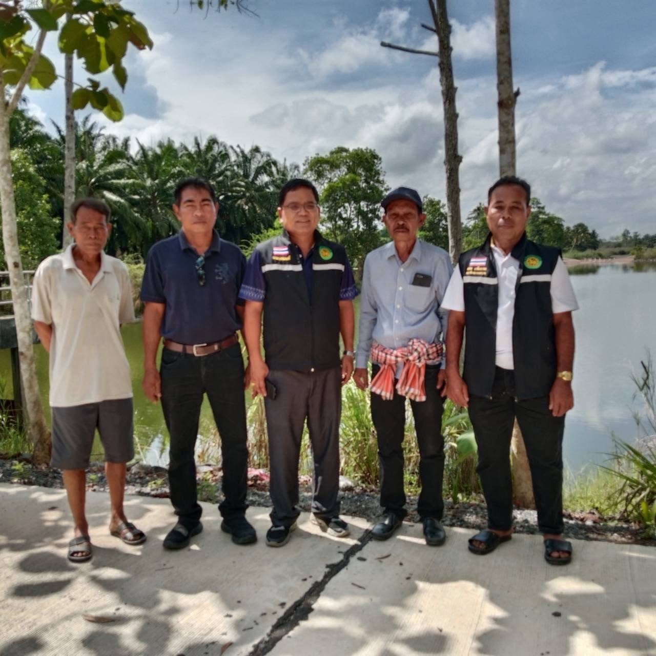 ดร.เสกสรร ริยาพันธ์ นายกเทศมนตรีตำบลควนศรี นายสมภพ สุขเตี้ยม เลขานุการนายกฯ สท.สหัส เกลี้ยงกลม สท.สามารถ  พัฒน์ชู สท. ภิรมย์  รอดศรีนาค และเจ้าหน้าที่กองช่าง  ลงพื้นที่ร่วมกับเจ้าหน้าที่กรมทรัพยากรน้ำ ตรวจสภาพพื้นที่ แก้ไขปัญหาน้ำเพื่อการเกษตร